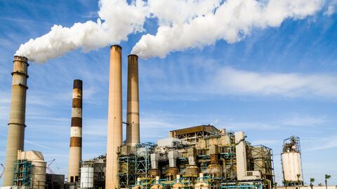 Industrieanlage Industrieanlagen müssen überwacht werden