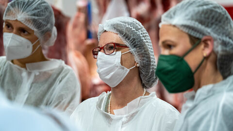 Ministerin Hinz bei ihrem Besuch bei Lahn Fleisch GmbH