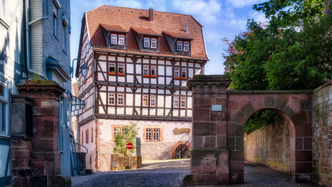Dorfentwicklung Die Fassade eines Fachwerkhauses
