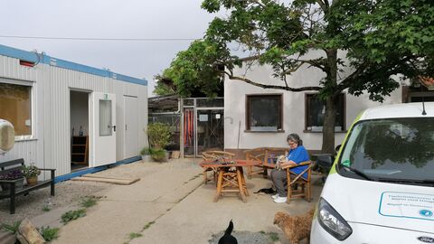 Container bei einem Tierheim