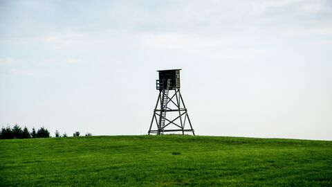 Ein Hochsitz. Ein Hochsitz.