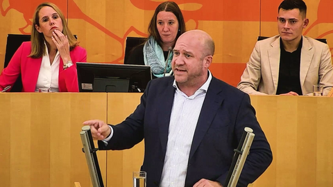 Minister Jung während seiner Rede