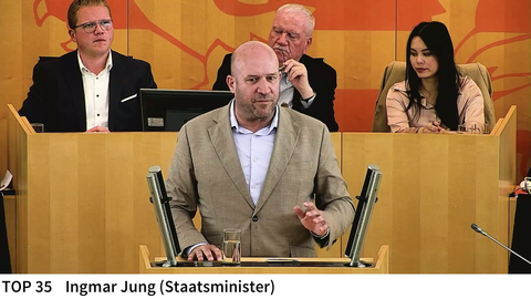 Staatsminister Ingmar Jung im Hessischen Landtag