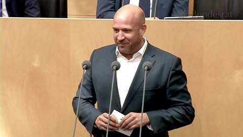 Umweltminister Ingmar Jung spricht im Bundesrat