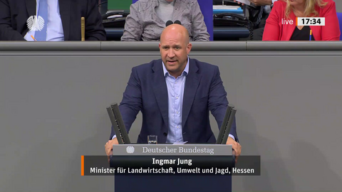 Ingmar Jung spricht vot dem Deutschen Bundestag zum Thema Wolf